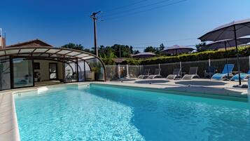 Piscine couverte, piscine chauffée