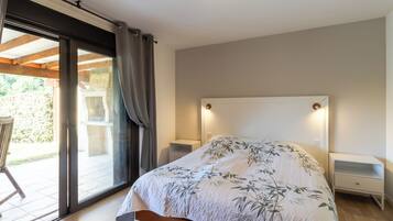 3 chambres, fer et planche Ă repasser, Wi-Fi gratuit, draps fournis