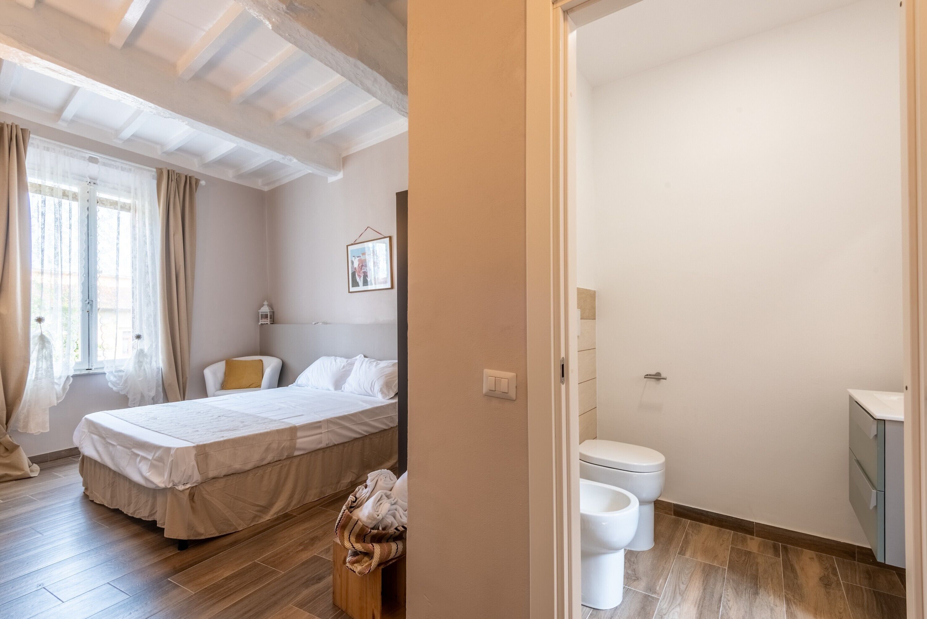 1 bedroom, free WiFi, bed sheets