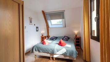 3 chambres, fer et planche Ă  repasser, Wi-Fi gratuit, draps fournis