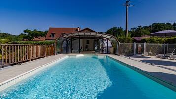 Indendørs pool, opvarmet pool