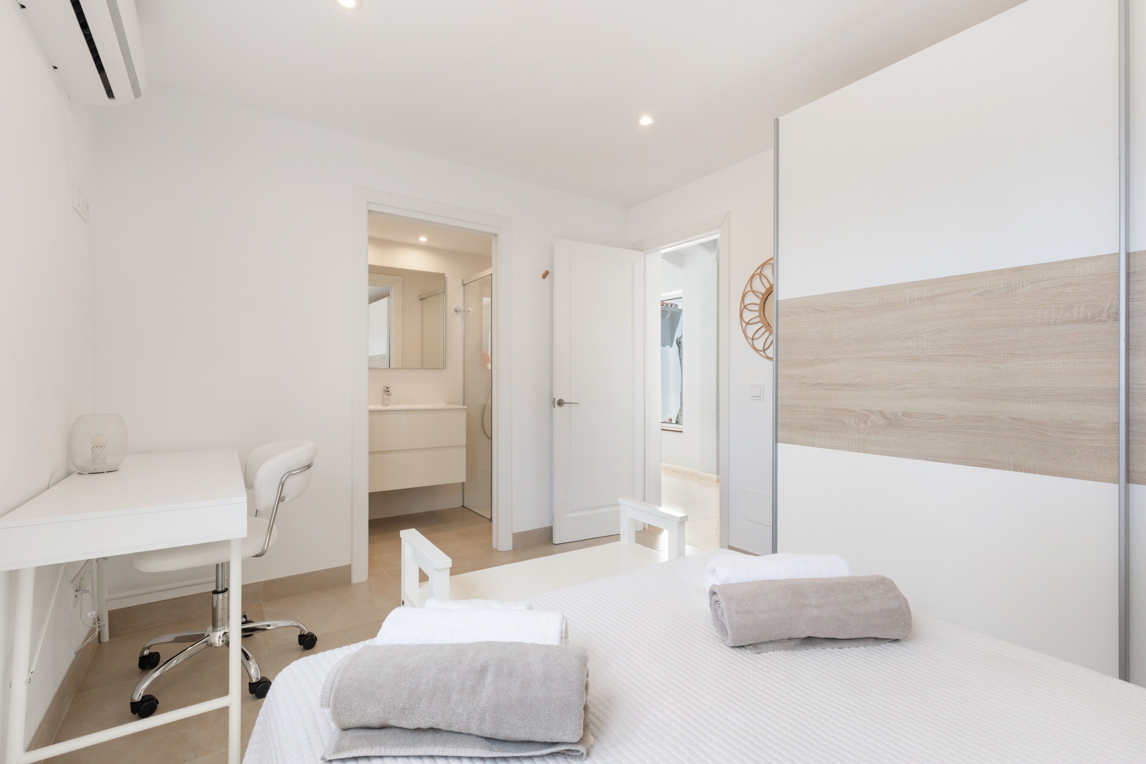 4 dormitorios, wifi gratis, ropa de cama