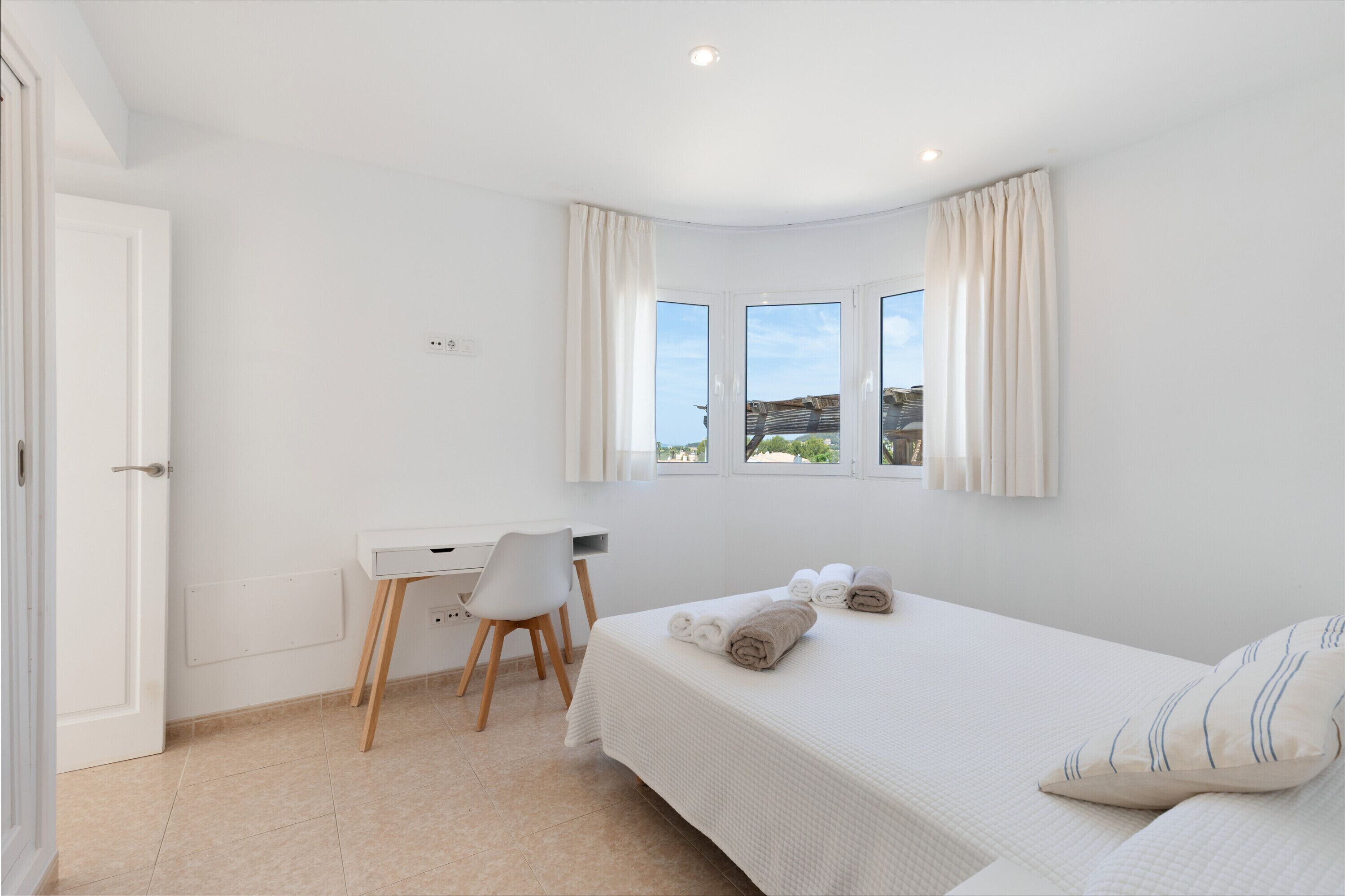 4 habitaciones, wifi gratis y ropa de cama 