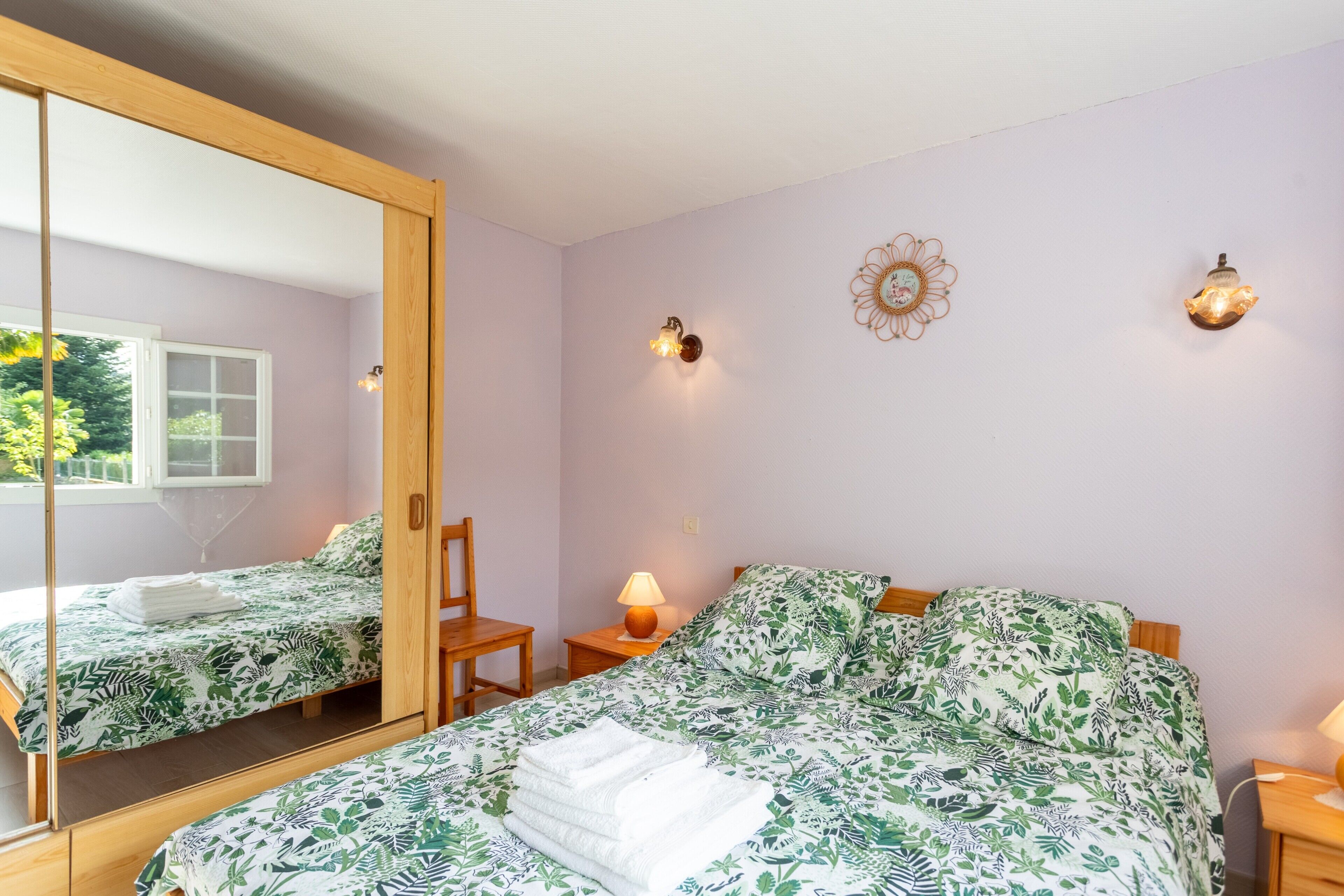 2 habitaciones, tabla de planchar con plancha y wifi gratis 