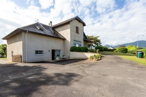 Exterior - Apartment 'Aramits Pyrénées Béarnaises' with Private Terrace, Shared Garden and Wi-Fi (Aramits)