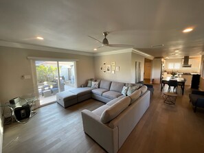 TV connectée, cheminée