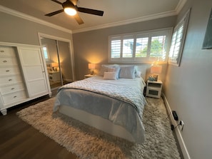 4 chambres, fer et planche à repasser, Wi-Fi gratuit, draps fournis