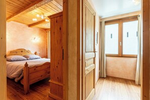 2 chambres, fer et planche Ă repasser, Wi-Fi gratuit, draps fournis