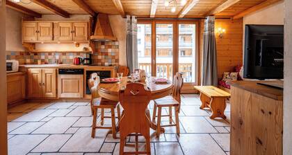 Ferienwohnung 'Savine' mit Bergblick, Balkon und Wi-Fi