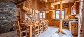 Appartement 'Savine' met Uitzicht op de Bergen, Balkon en WiFi