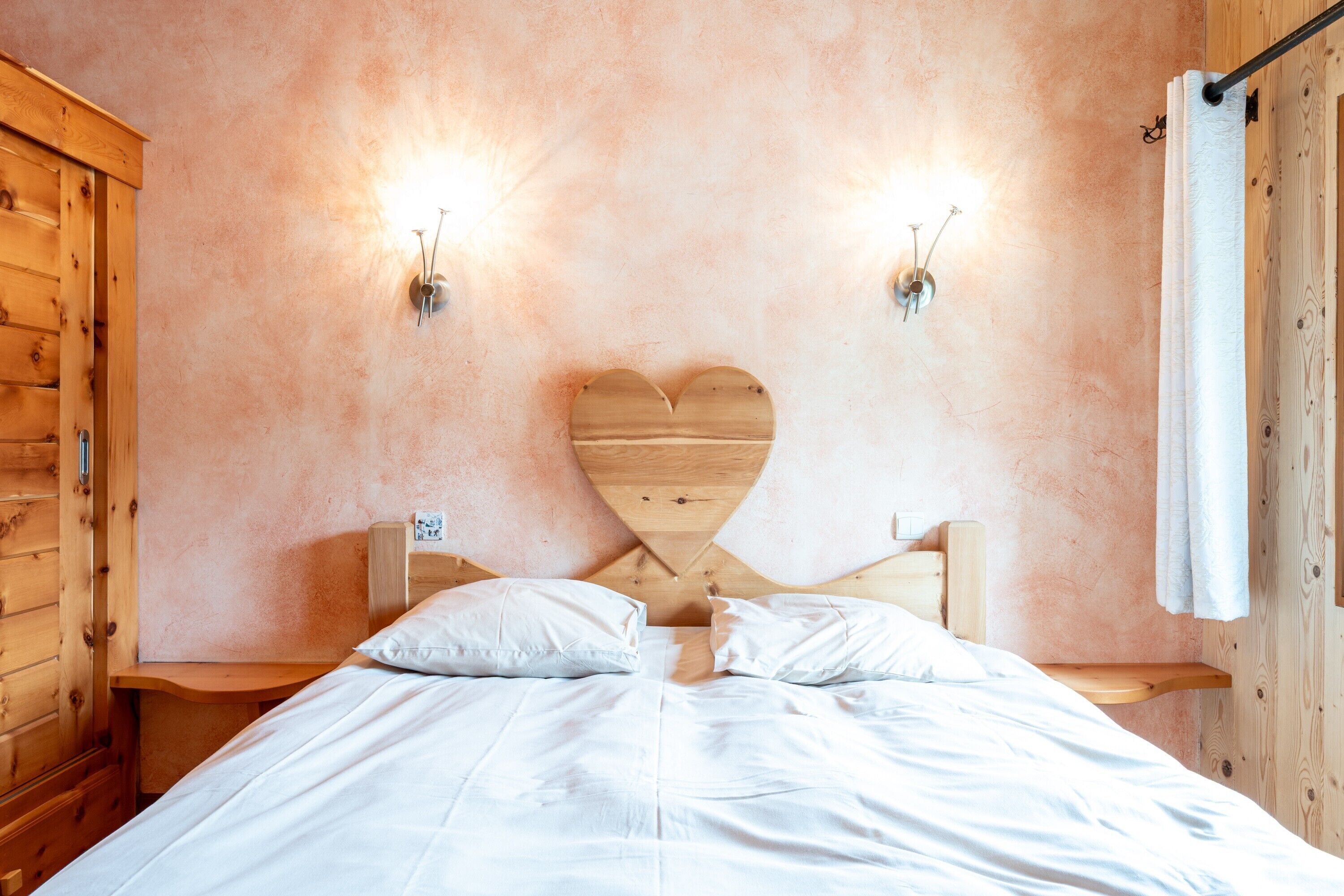 4 soverom, strykejern/-brett, wi-fi (inkludert) og sengetøy