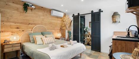 1 bedroom, iron/ironing board, free WiFi, bed sheets