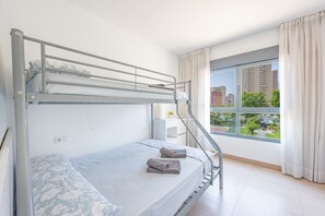 1 chambre, fer et planche à repasser, accès au Wi-Fi (inclus)