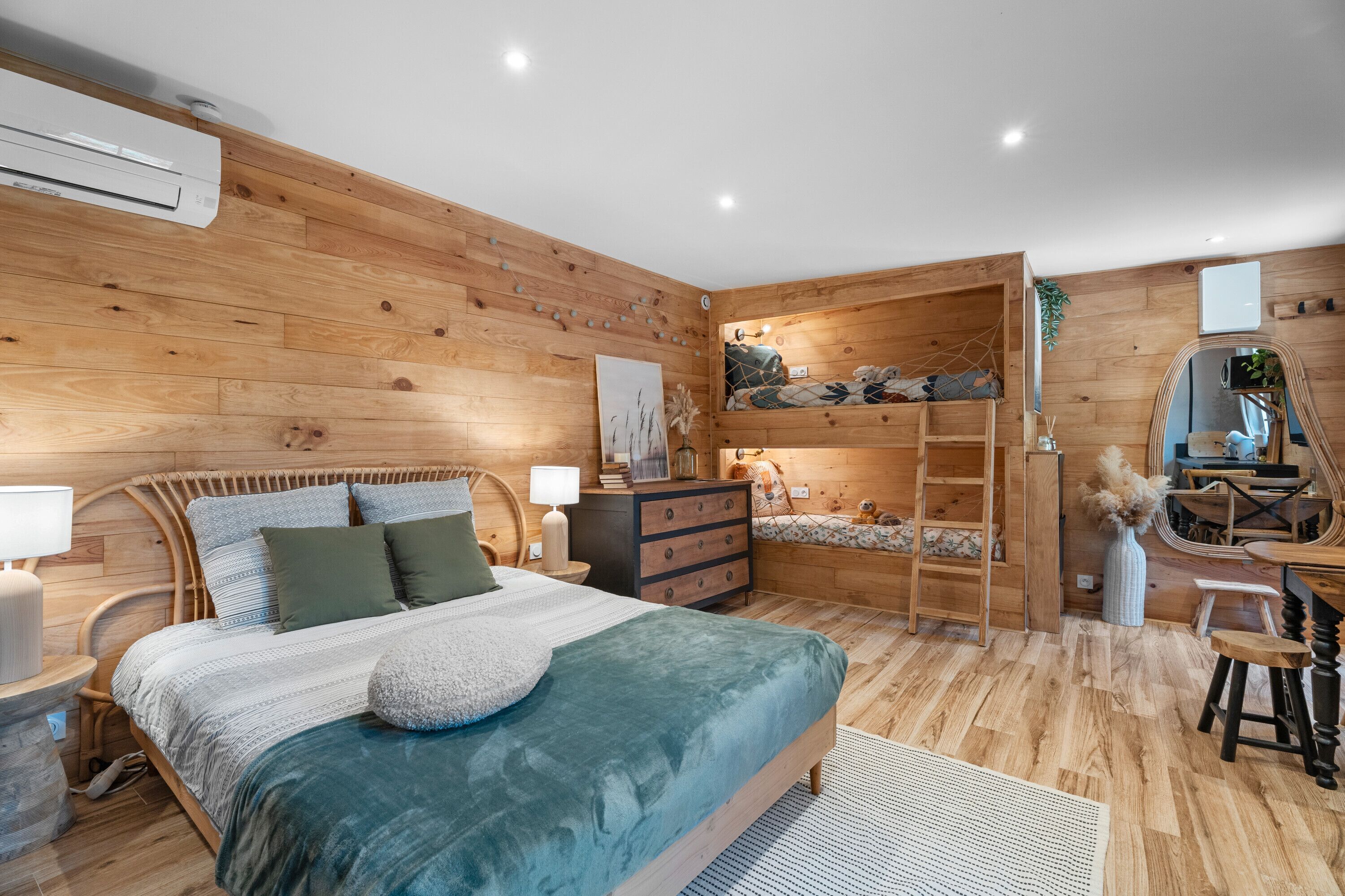 1 camera, ferro/asse da stiro, Wi-Fi gratuito, lenzuola