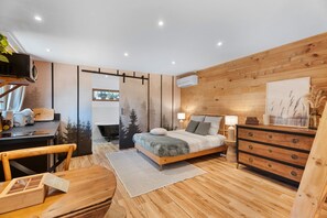 1 dormitorio, tabla de planchar con plancha, wifi gratis y ropa de cama