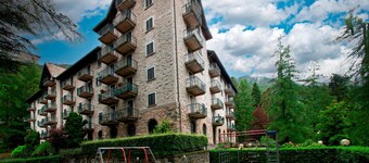 Apartment 'Pineta' with Mountain View, Shared Garden and Wi-Fi