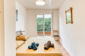 7 chambres, fer et planche à repasser, Wi-Fi gratuit, draps fournis