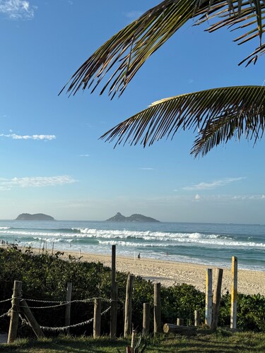 3-bedroom Villa in front of beach in gated compound in Barra da Tijuca, Rio