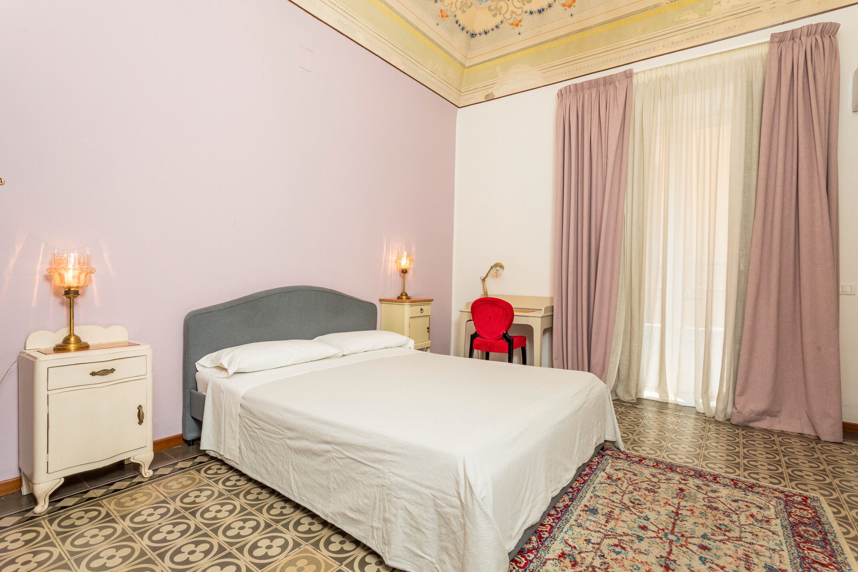 1 chambre, fer et planche à repasser, accès au Wi-Fi (inclus)