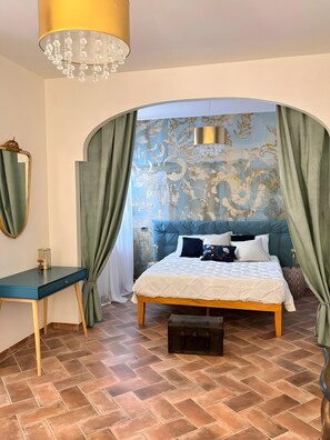 5 soverom, wi-fi (inkludert) og sengetøy