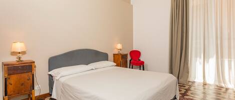 1 chambre, fer et planche Ă repasser, accĂšs au Wi-Fi (inclus)