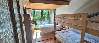 Holiday Home Elena – with Mountain Views, Private Garden and Wi-Fi