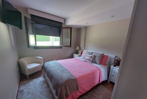 2 bedrooms, free WiFi, bed sheets