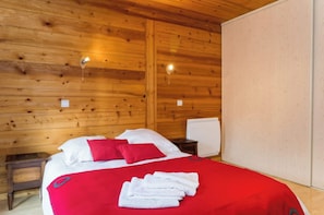2 chambres, Wi-Fi gratuit, draps fournis