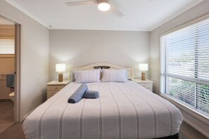 3 bedrooms, iron/ironing board, free WiFi, bed sheets