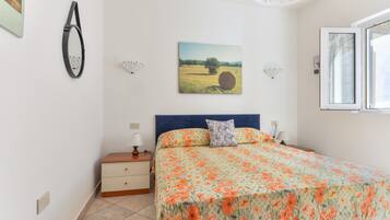 2 bedrooms, bed sheets