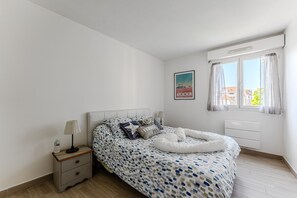 1 habitación y ropa de cama 