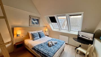 4 makuuhuonetta, silitysrauta/-lauta, ilmainen Wi-Fi, vuodevaatteet