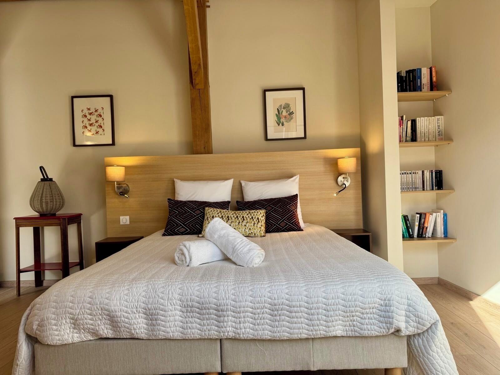 4 soverom, strykejern/-brett, wi-fi (inkludert) og sengetøy