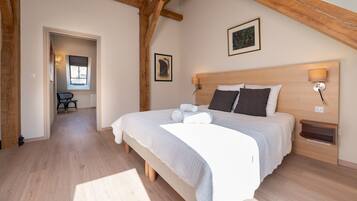 2 chambres, fer et planche Ă repasser, Wi-Fi gratuit, draps fournis