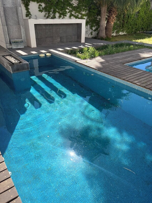 Pool - Spacious 4-bedroom house with WiFi, Pool, fitness room in welcoming Delicias (Delicias)