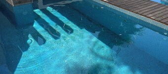 Spacious 4-bedroom house with WiFi, Pool, fitness room in welcoming Delicias