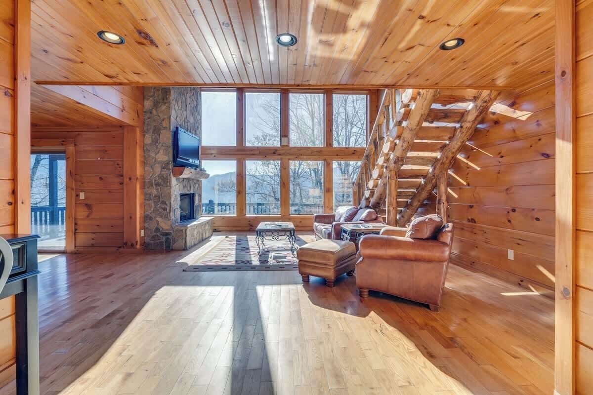 Lakefront Mountain Retreat On Watauga Lake - Mountain City, TN