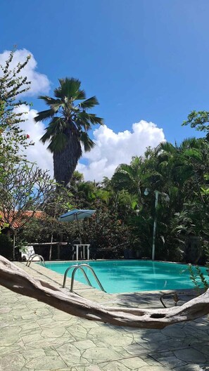 Chambre Double Classique, véranda, vue jardin | Coin séjour