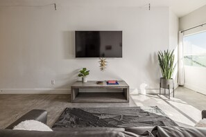 TV