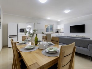 Dining - Villa Ena by Interhome (Labin)