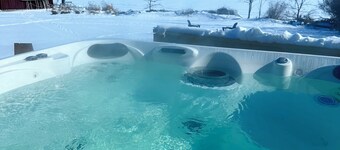 Haven Lakefront Cabin - HOT TUB, Private Dock and More