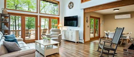 电视、壁炉、电子游戏、书