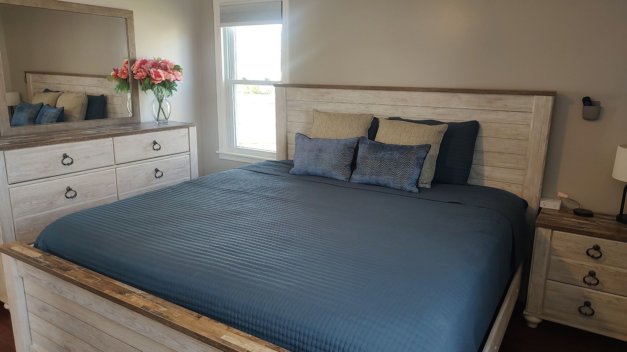 2 Schlafzimmer, Schreibtisch, kostenloses WLAN, Bettwäsche