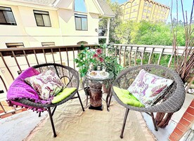 City Condo, Kitchen, Courtyard View | Balcony