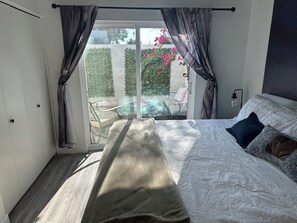 1 habitación, escritorio, tabla de planchar con plancha y wifi gratis 