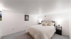 2 chambres, fer et planche à repasser, Wi-Fi gratuit, draps fournis