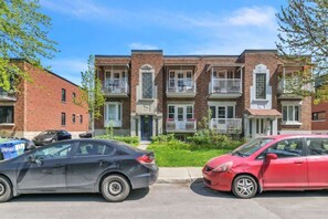 Exterior - Star Pop Art | Chic & vibrant - 1 Bdr (Montreal)