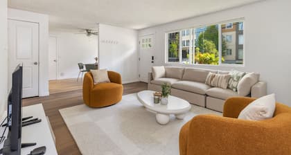 Comfortable Townhouse in Ash Way Lynnwood