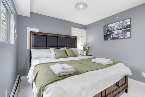 Cozy 3BR Basement Suite Near Fraser River