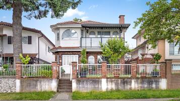 House | 3 bilik tidur